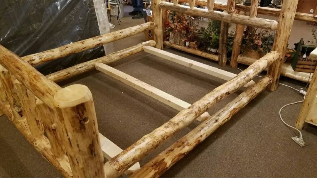 Deluxe Double Rail Log Bed - Twist of Nature